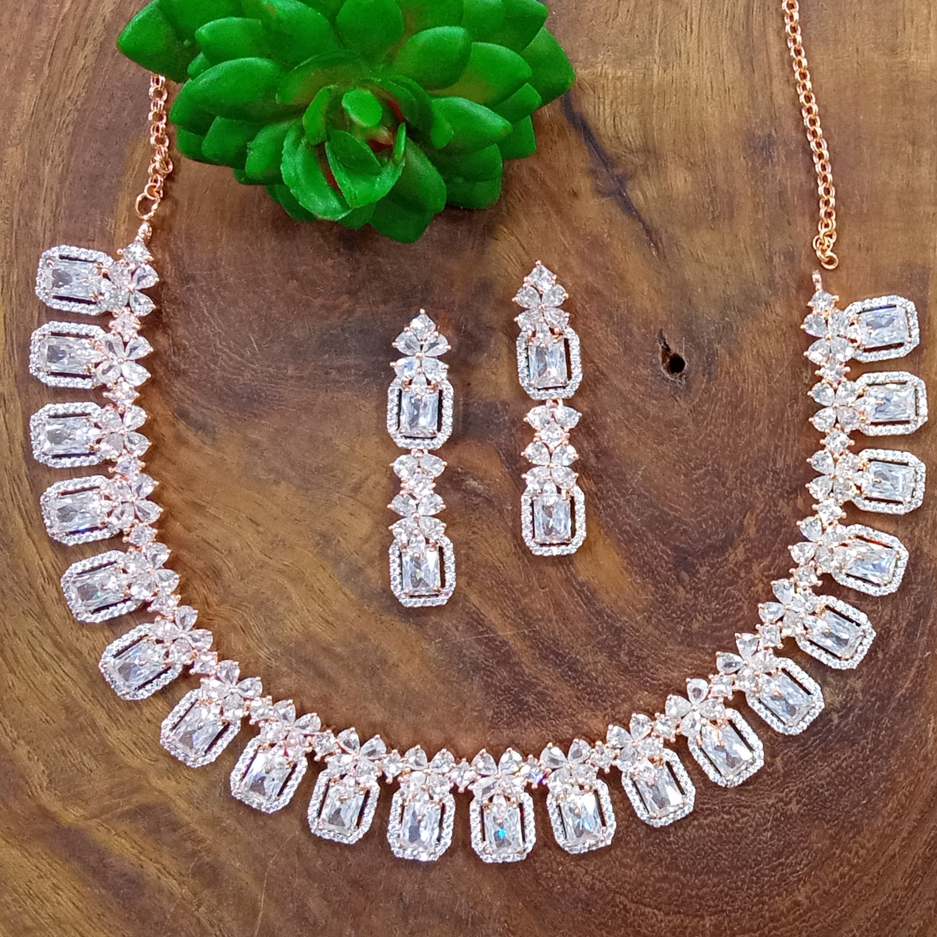 Cubic Zirconia Pearl Necklace Set