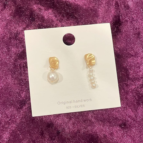 Asymmetry Grace Pearl Earrings - Color: Different Available