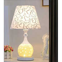 Lh-t1036 Ceramic Table Lamp - Color: White