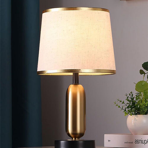 LH-T1923-WH Metal TABLE LAMP