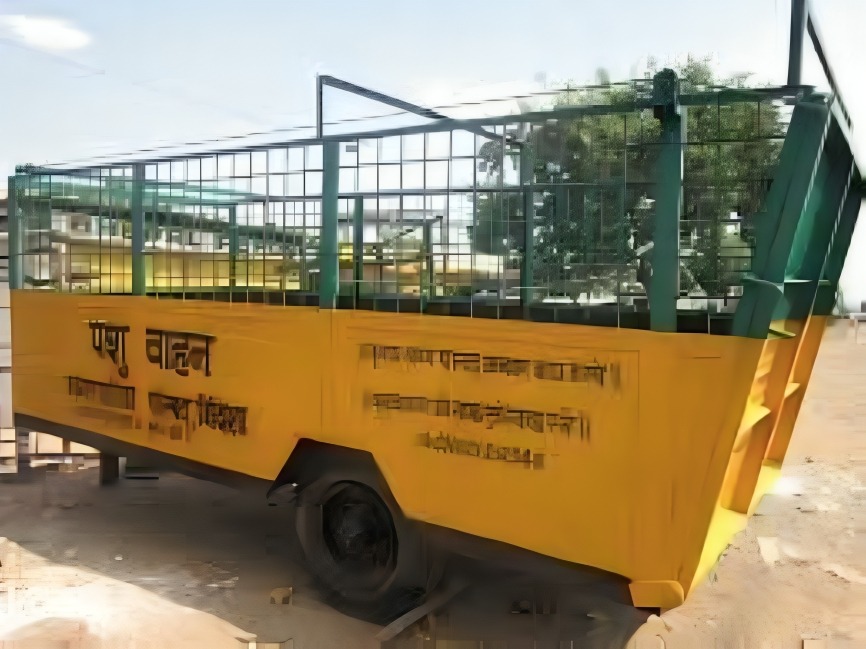 Commerical Cattle Catcher - Capacity(load): 1-2 Tonne