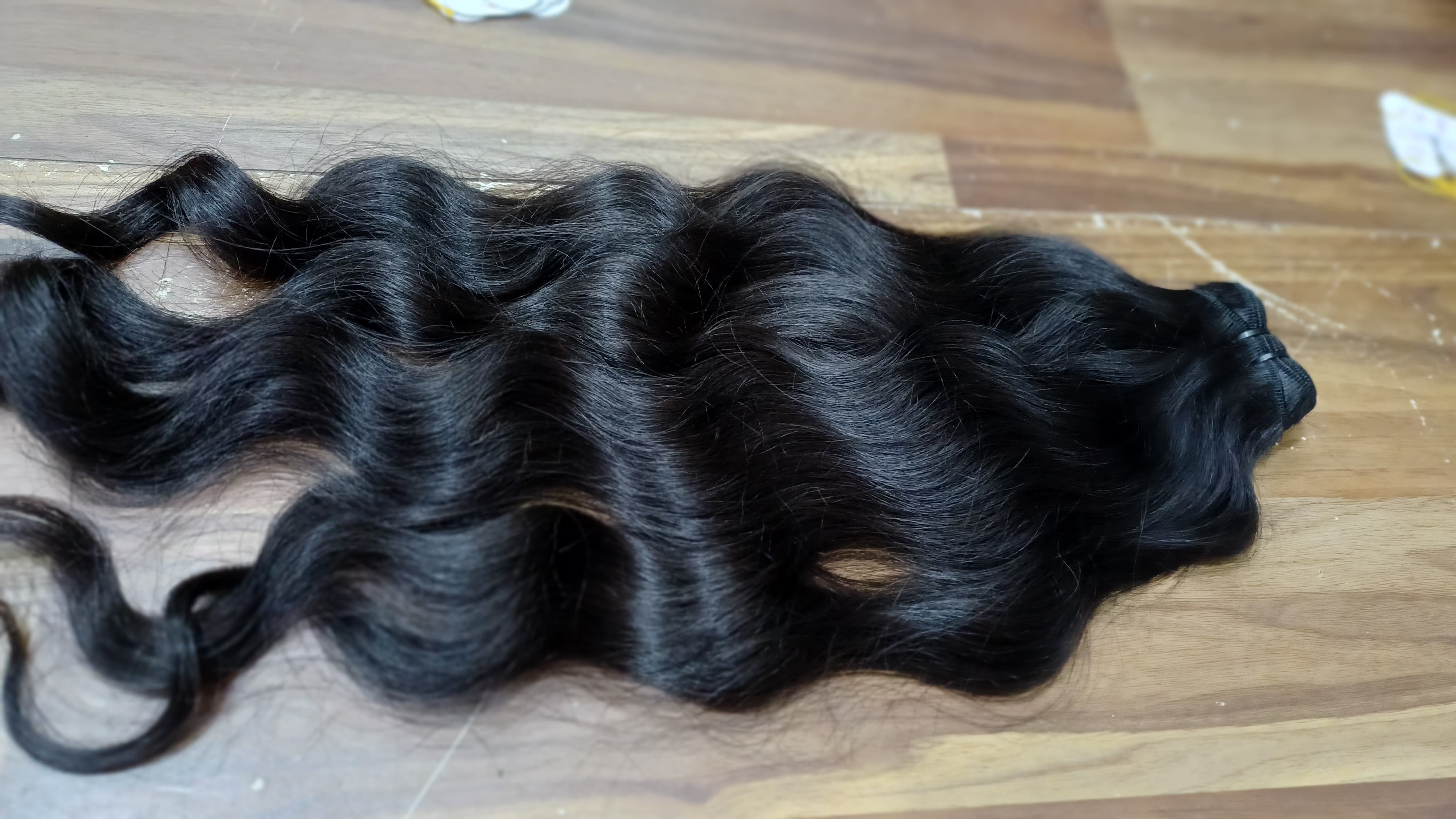 Wavy Wefted Hair Extension