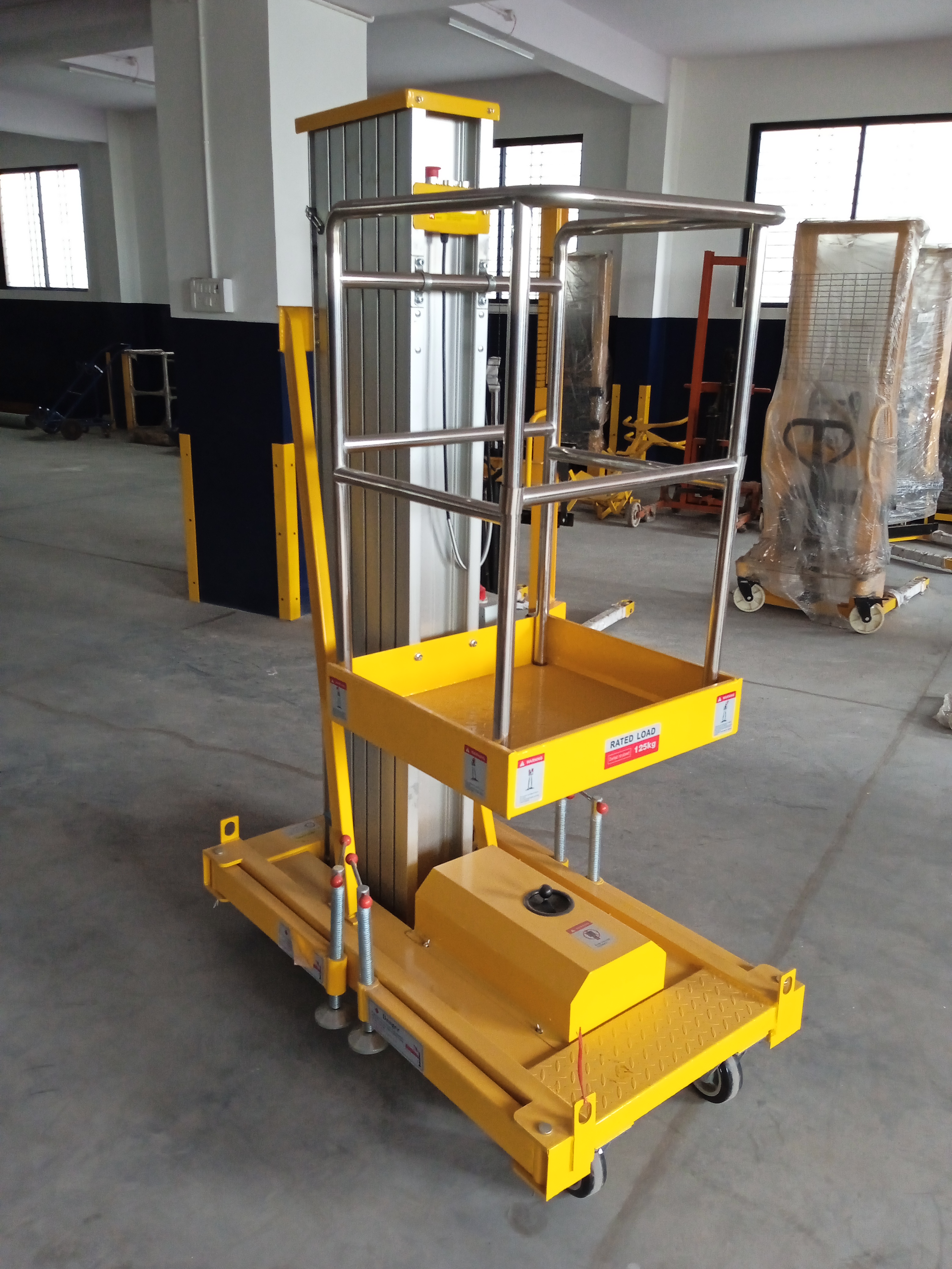 Aerial Work Platforms Single Mast