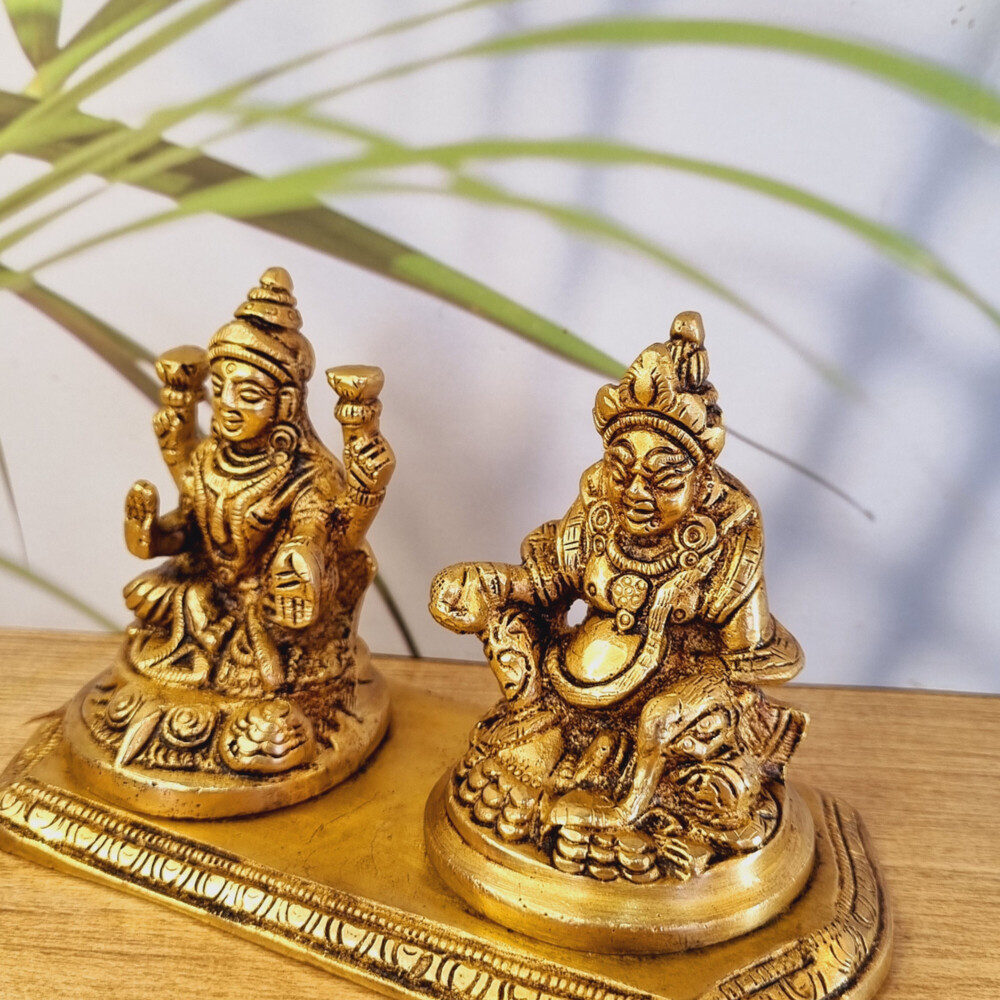 Aakrati Money Lord Kuber And Lakshmi Statue Decorative Showpiece - 10 Cm (Brass, Yellow) - Color: Yellow