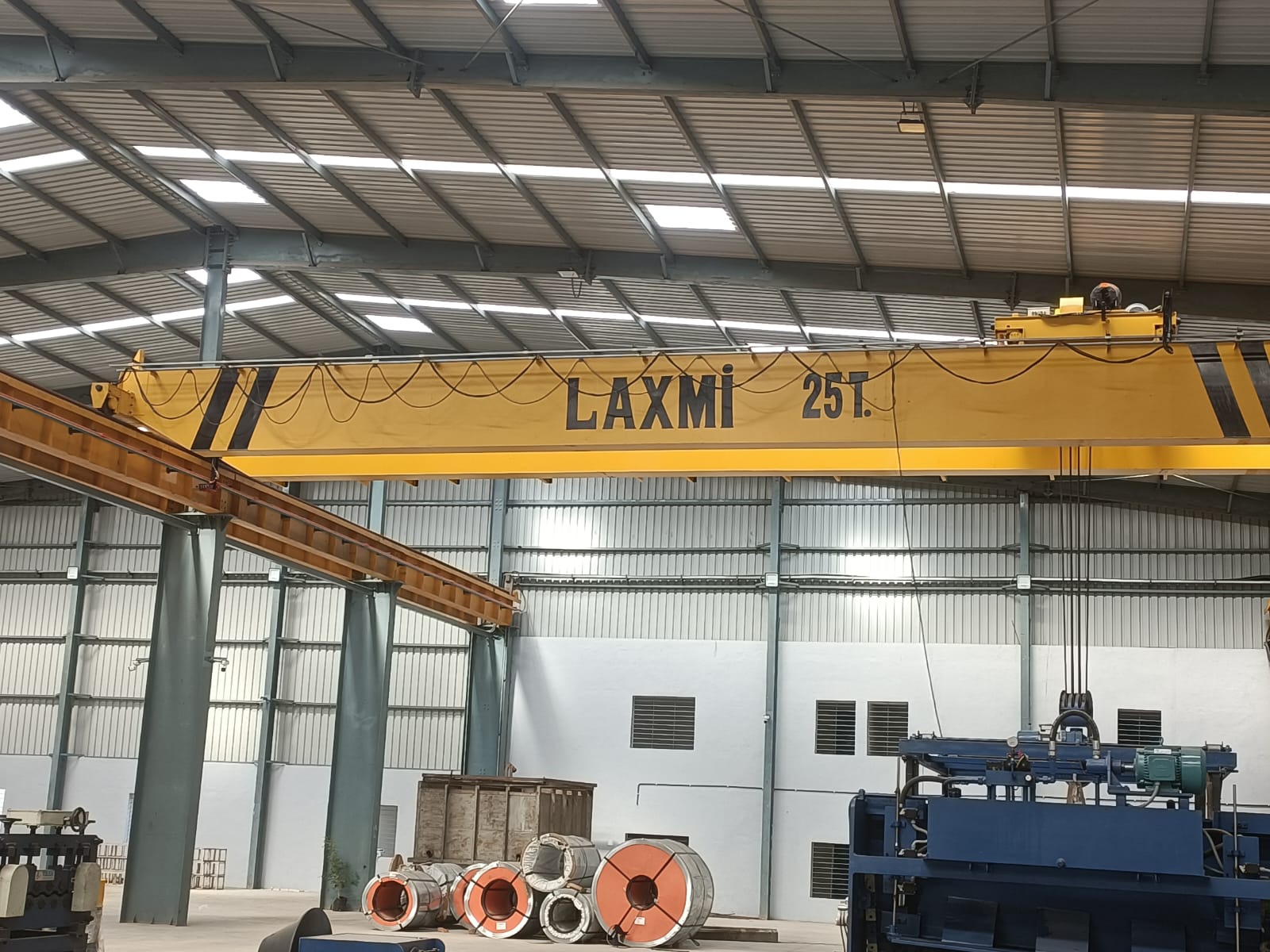 Double Girder Eot Crane - Metal, 20-30 Span Length, Yellow | 10 Tonne Load Capacity, Energy-efficient Hoisting System, User-friendly Control