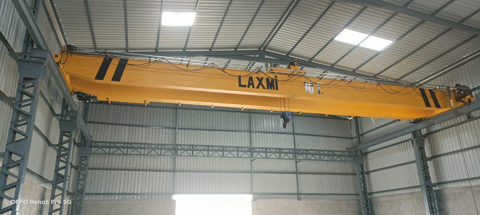 7.5 Ton Dg Eot Crane - Color: Yellow