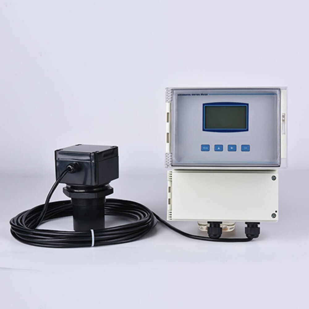 Open Chenal Ultrasonic Flow Meter - Color: Silver