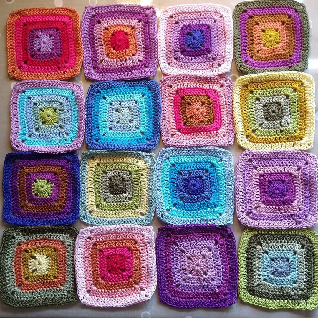 HANDKNITTED REGULAR SIDE SLING