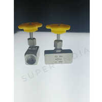 Ss Needle Valve - Stainless Steel, 1 Inch Size, Polished Silver Finish, Threaded Connection, Precise Flow Control Structure