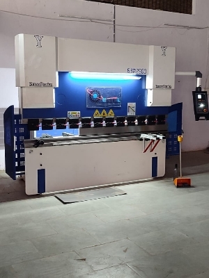 Hydraulic NC Bending Machine