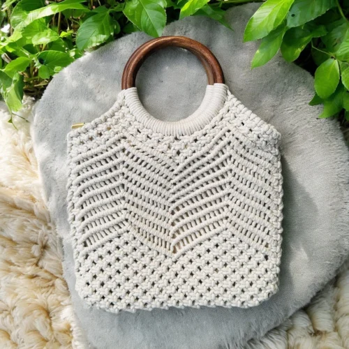 KNOTTED MACRAME FASHIONABLE BAG WITH ROUND HANDLE