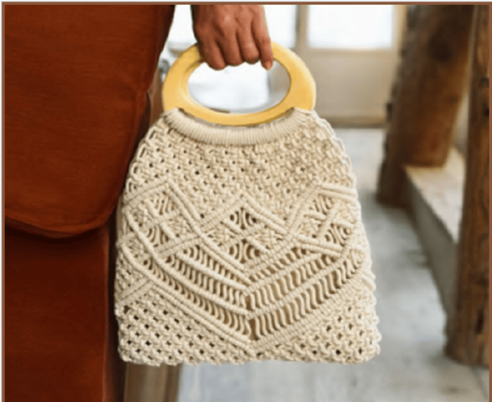 KNOTTED MACRAME FASHIONABLE WITH PINE VIBE HANDLE