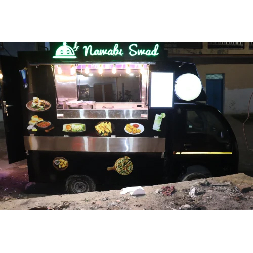 Diesel Food Van Food Truck - Color: Black