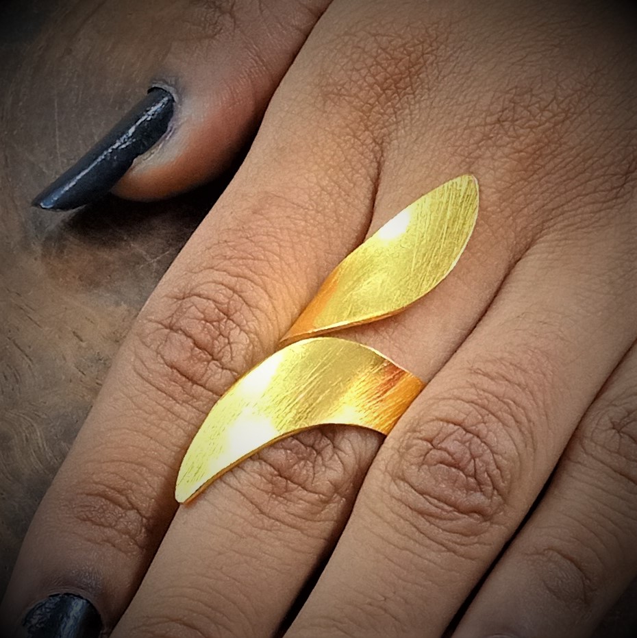 HANDMADE FINGER RING 