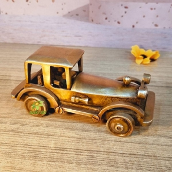 Modèle De Voiture Vintage En Métal – Déco Rétro Pour étagère, Bureau Ou Accessoire Photo