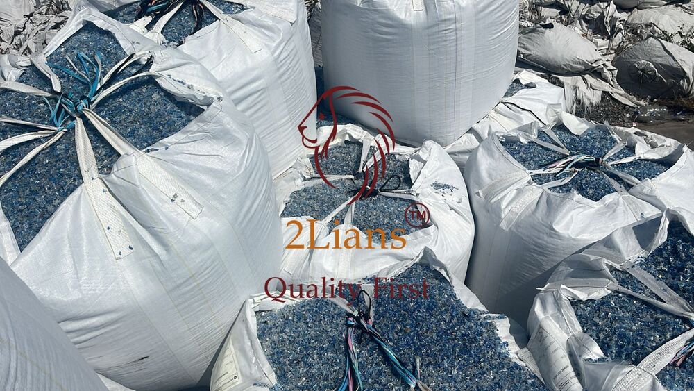 Pet Bottle Flakes - Hot Washed Sortex Rejection Blue And Transparent Colors | 400 Tons Of Recyclable Material For Sustainable Usage