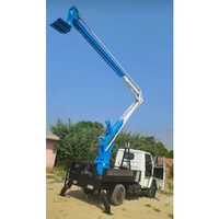 Hydraulic Sky Lift - Load Capacity: 200  Kilograms (kg)