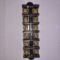60 Amp 6 Way Bakelite Strip - Ip65 Rated, 500 Dc Volt, 50 Hertz Performance | Durable Black Finish For Industrial Applications