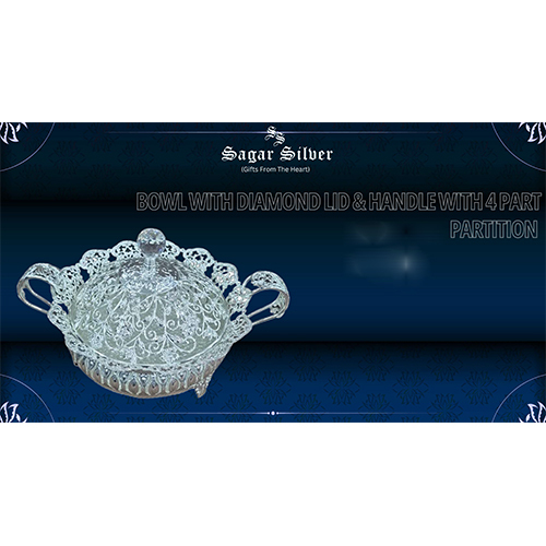 Bowl With Diamond Lid And Handle With 4 Part Partition