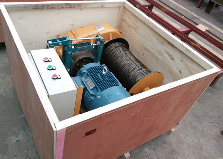 High Performance Electric Winch - Capacity: 1000 Kg