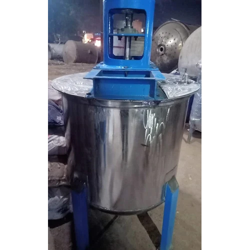 Stainless Steel Chemical Mixing Tank - Capacity: 0-250 Ltr