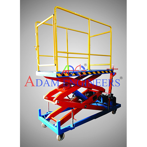 Scissor Lift For Maintenance And Assembly