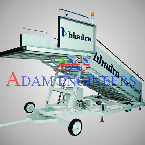 Passenger Step Ladder For Aircraft - Length: 10-20 Foot (Ft)