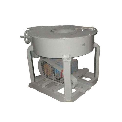 Metal Table Feeder - Attributes: Durable