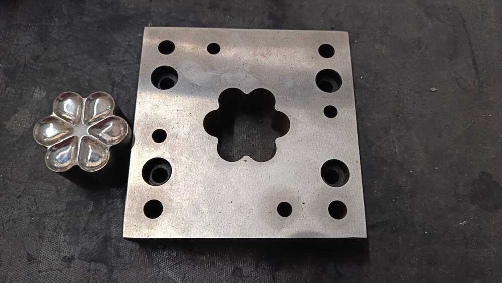 Press Tool - Color: Gray