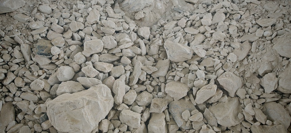 White Soapstone lumps (Ghiya Pather Stone)