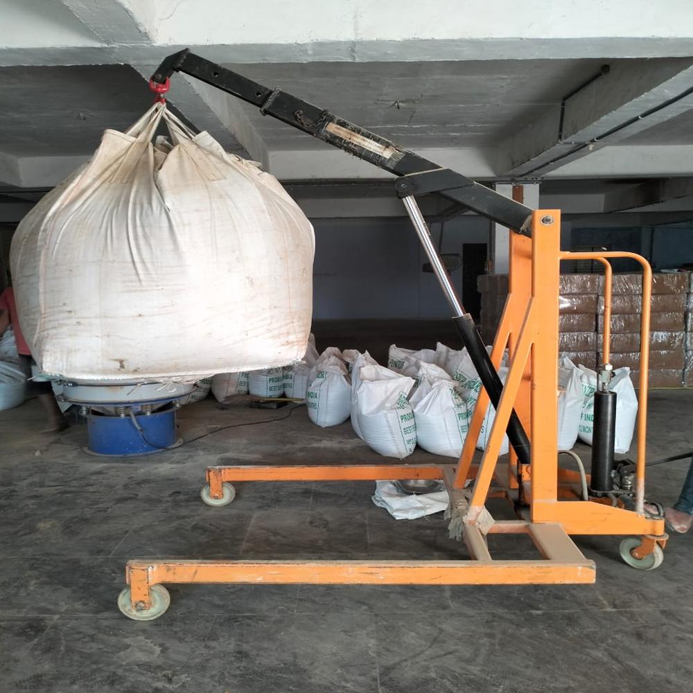 Hydraulic Floor Crane - Steel, 1800 Mm Boom Length, Orange | Variable Capacity, Wheels For Easy Mobility, Designed For Heavy Lifting In Workshops