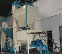 Automatic Cattle Feed Making Machine - Heavy Duty Stainless Steel Construction, High Efficiency Operation, Easy To Use Mechanism