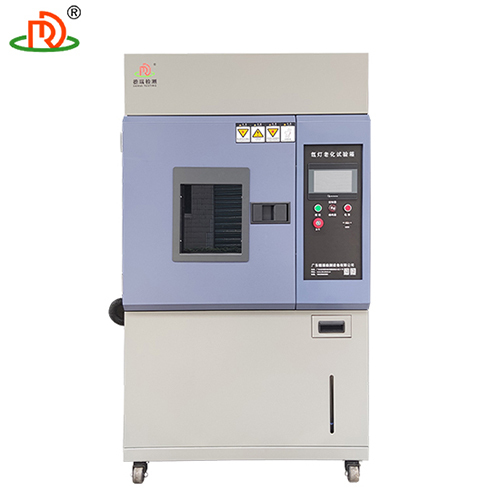 Xenon Uv Light Aging Testing Chamber For Automotive Industries - Number Of Specimens: Multiple