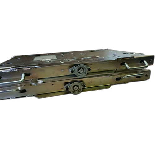 Common Truck-Rack In-Out Mechanism