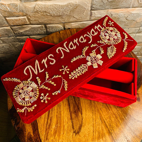 Coustmable Chooda Box For Wedding - Color: Red