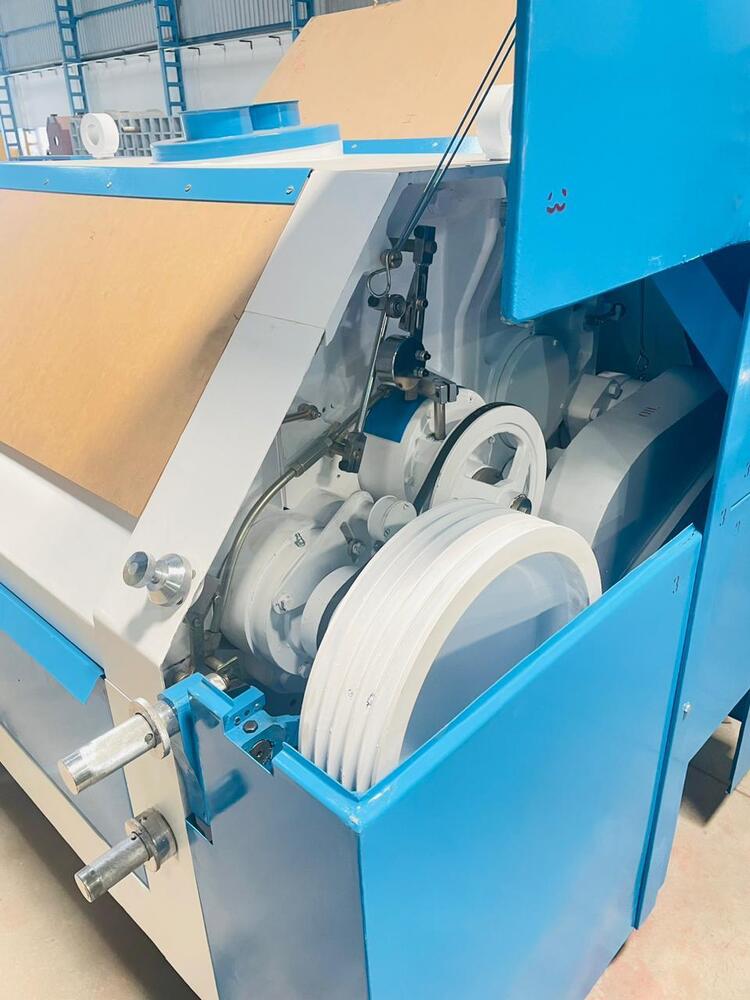 Flour Roller Machine - Stainless Steel, 420 Volt | Manual Control, Energy Efficient, Versatile For Grains