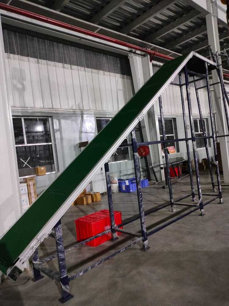 INCLIND BELT CONVEYOR