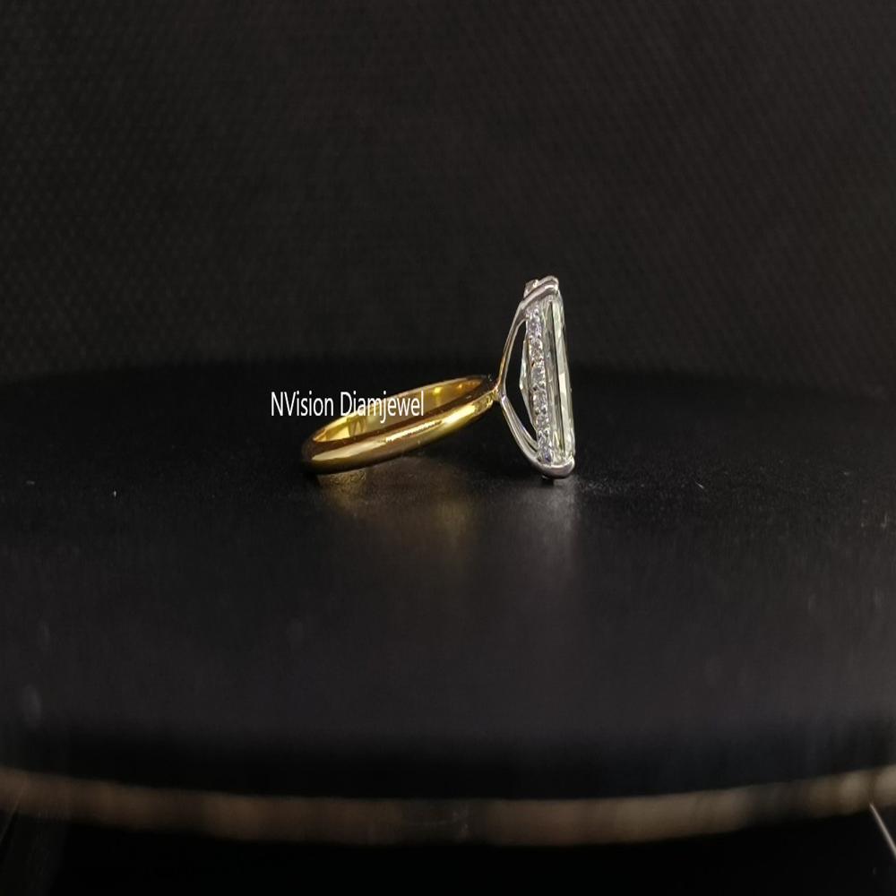 Lab Grown Radiant Cut Solitaire Ring - Diamond Carat Weight: 2.68 Carat