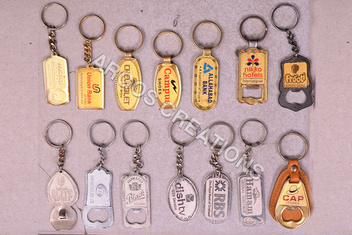 मीना चाभी के छल्ले