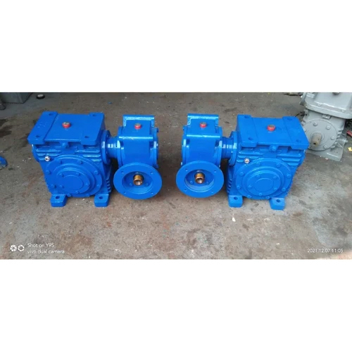 Double Reduction Worm Gearbox - Color: Blue