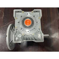 Horizontal Worm Redution Gear Box - Color: Silver