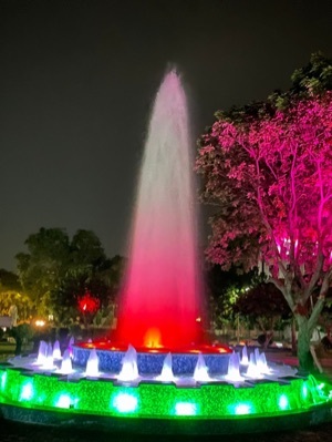 Musical fountain console