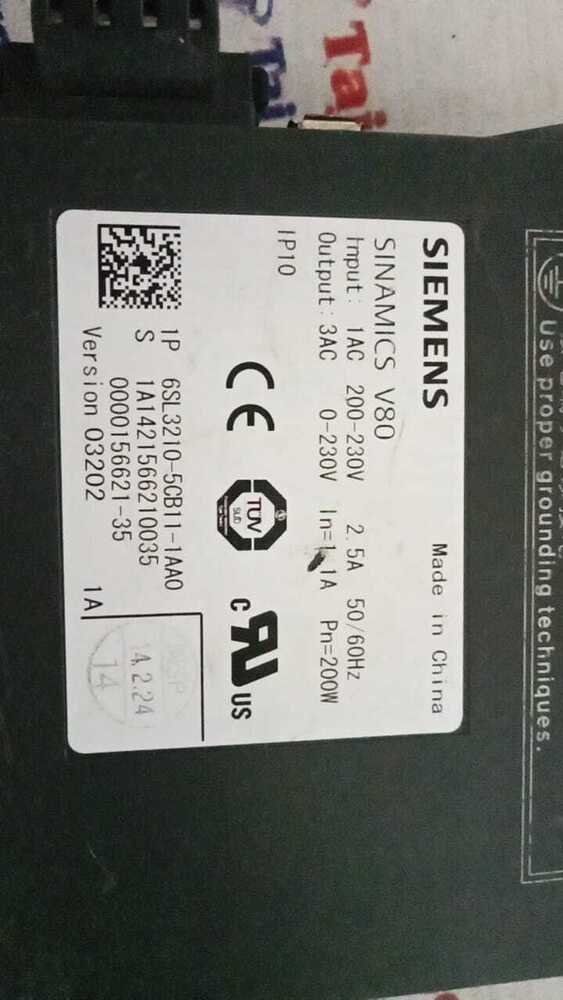 SIEMENS 6SL3210-5CB11-1AA0 SERVO DRIVE