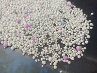 BENTONITE CAT LITTER WITH FRAGRANCE STANDARD POUCH PACKING