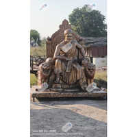 Chhatrapati Shivaji Maharaj Statue on Singhasan