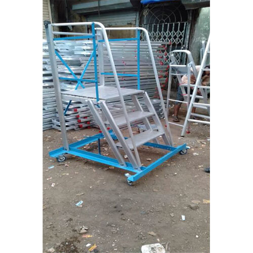 003 Aluminium Trolley Ladder