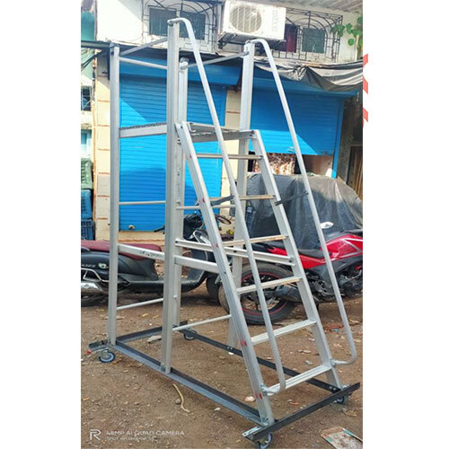 004 Aluminium Trolley Ladder - Size: 3 Feet To 12 Feet