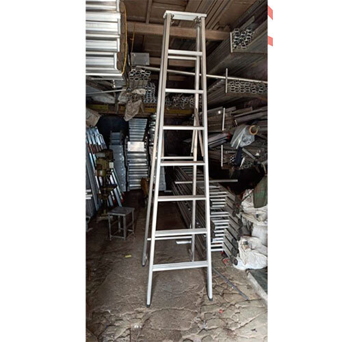 006 Aluminium Folding Factory Ladders - Usage: Industrial