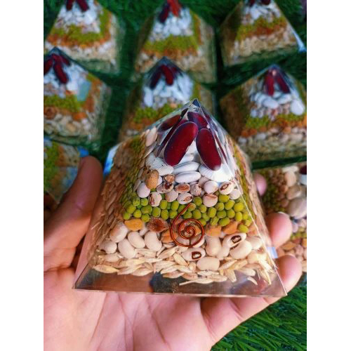 Annapurna Pyramid Popular Deity For Vastu Devi Of Food, Annapurna Devi (Devi Of Food) (Multicolor) - Hardness: High