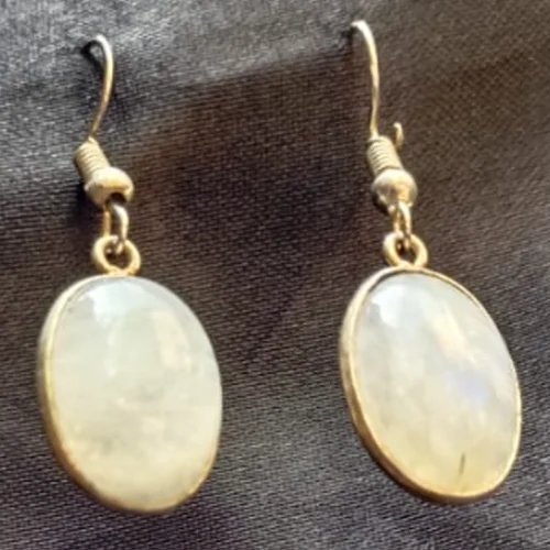 White Moonstone Earring - Grade: A